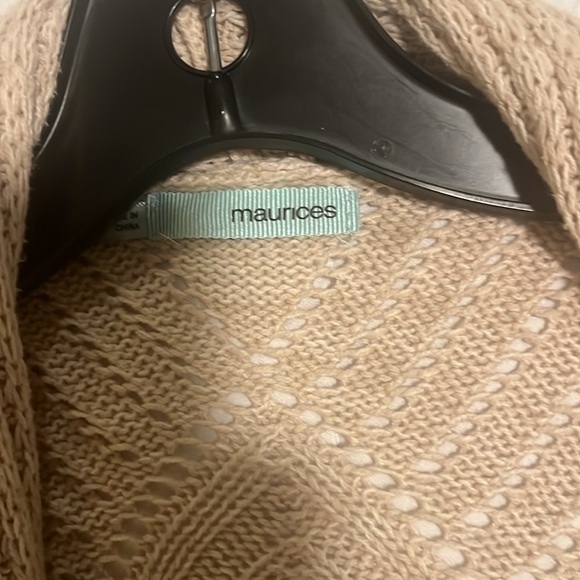 Size medium - Picture 3 of 3